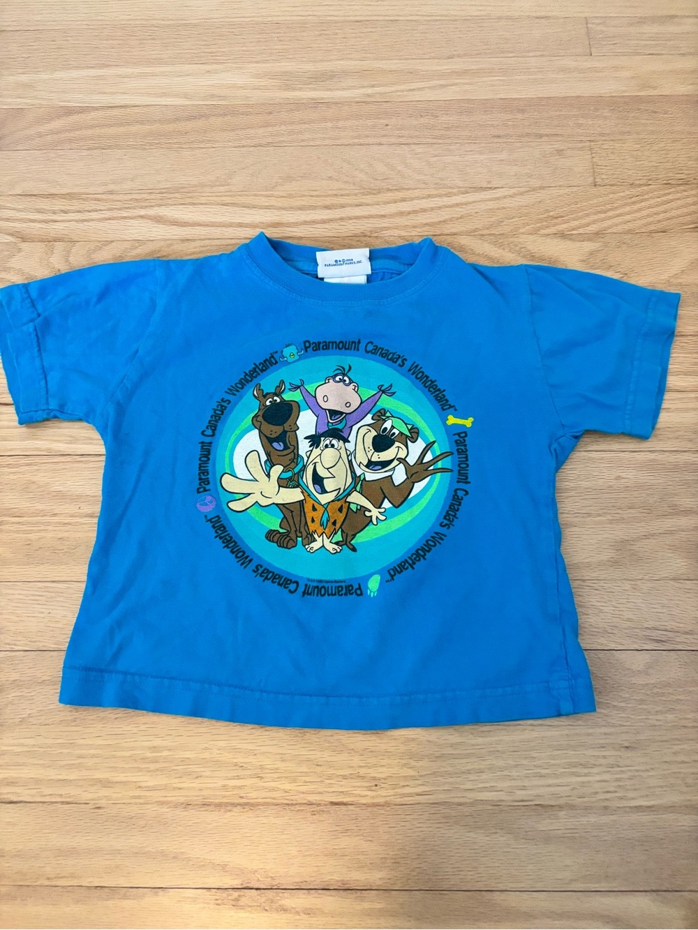 Vintage Paramount Canada’s Wonderland Tshirt 24 months